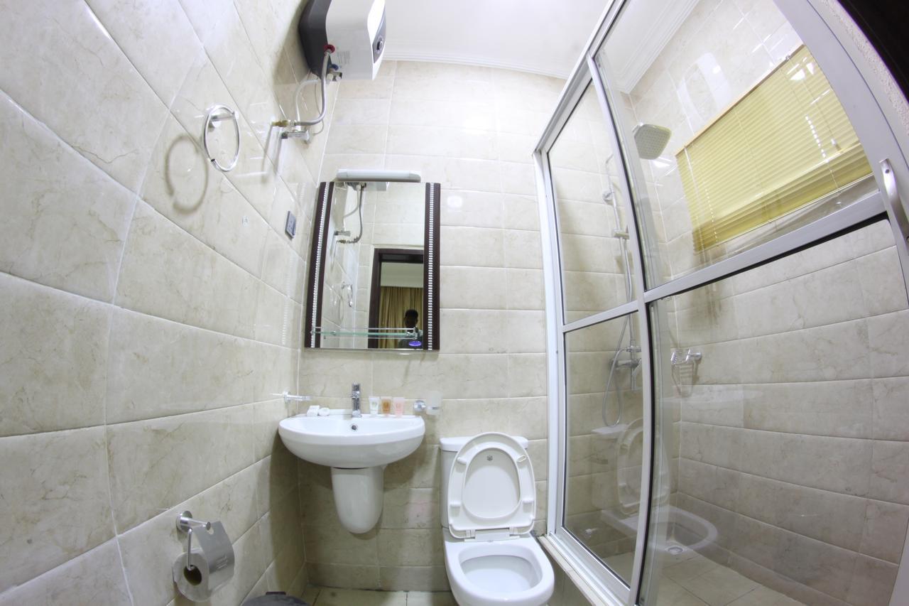 Celia'S Suites Abeokuta Kültér fotó